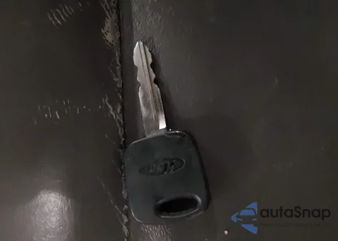 2001 Ford Escape Xlt из США, поврежденный, VIN 1FMYU04131KA88862